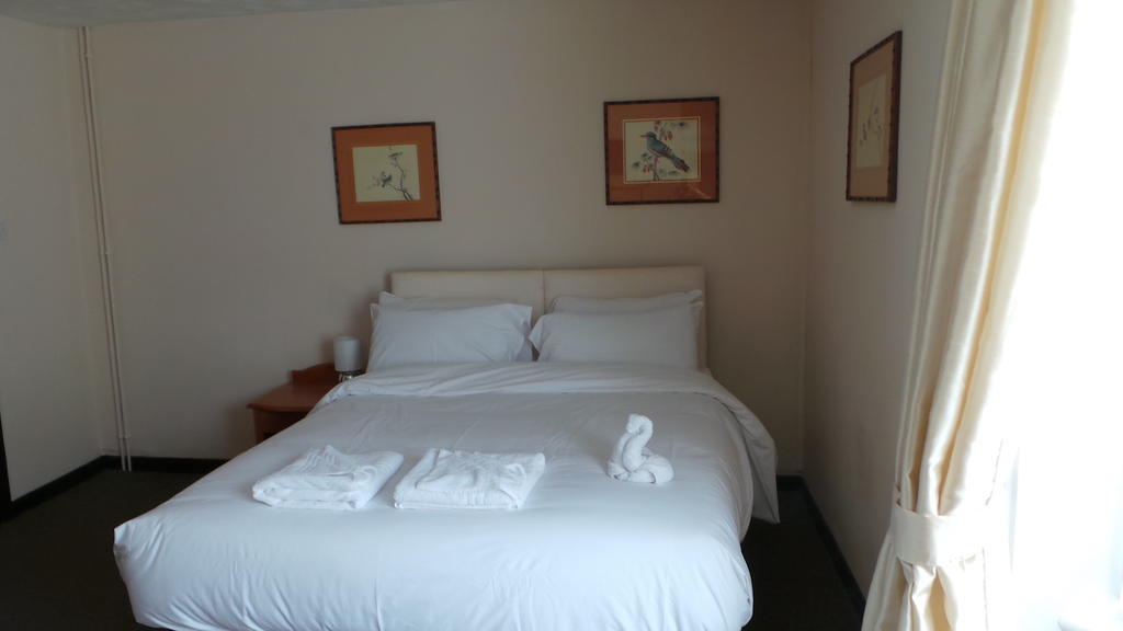 Dolphin Hotel Weymouth Oda fotoğraf